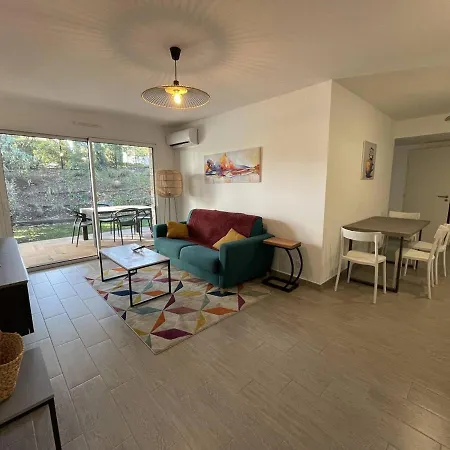 De Standing Pour 4 Pers Avec Jardin Et Piscine A 500m De La - Fr-1-726-21